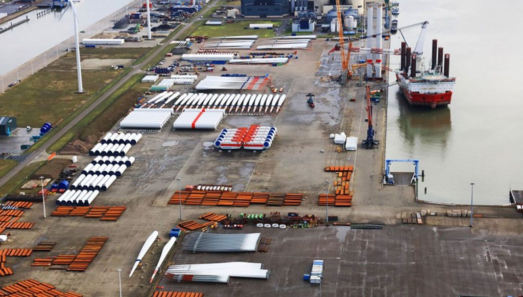 Lubbers Logistics Group opens Eemshaven facility