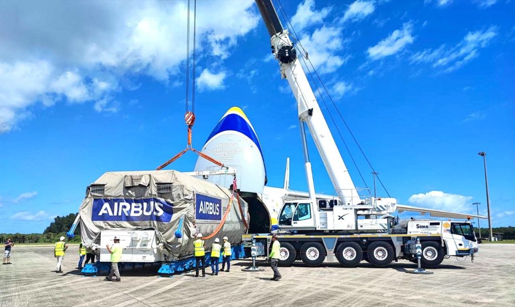 Antonov flies a satellite from Toulouse to NASA facility in Titusville