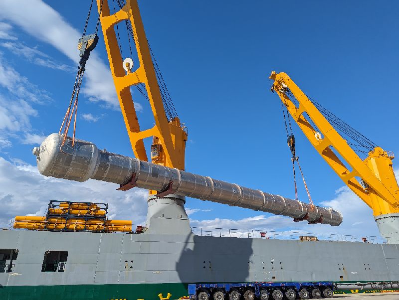 Heavy-lift shipments for Polish chemical plant