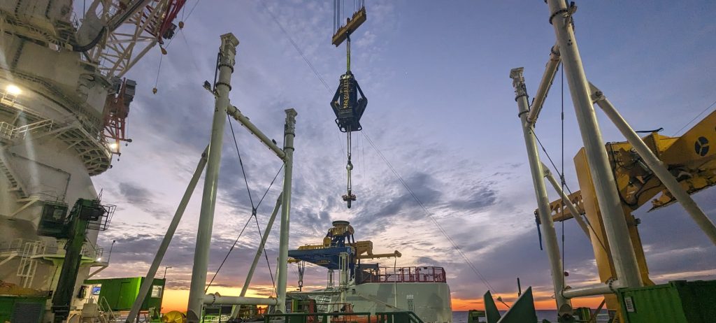 Seaqualize completes offshore transfer lifts for Vineyard Wind 1