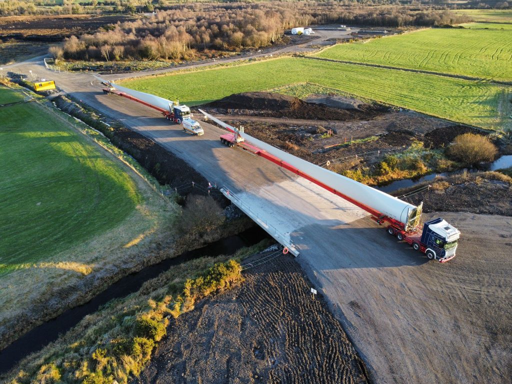 First wind turbine components arrive at Yellow River site