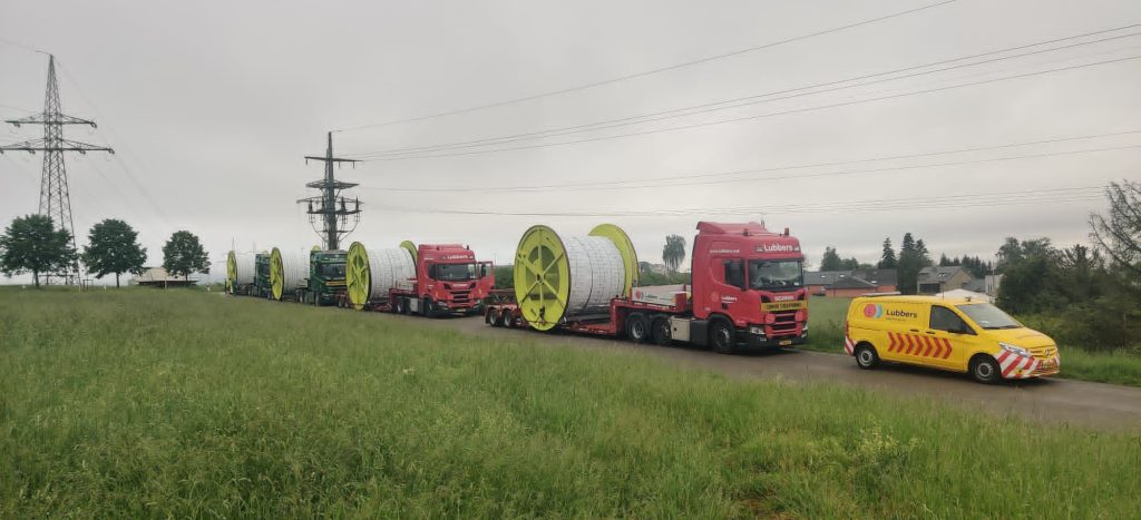 Lubbers handles cable drums delivery for Prysmian