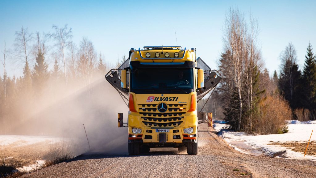 All hybrid concrete and steel towers delivered to Karahka wind farm site