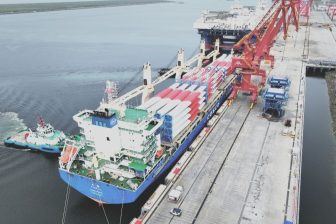 COSCO Shipping drives green energy in Egypt and US