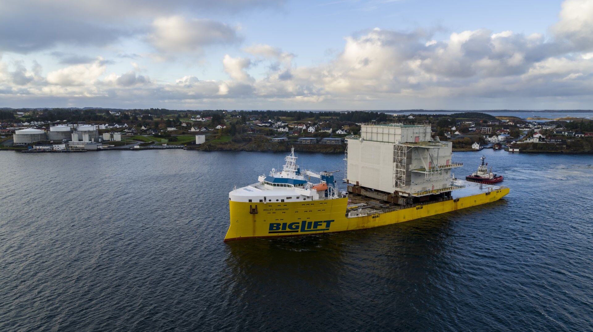 Spliethoff and BigLift take pole for renewable energy shift with Danish office