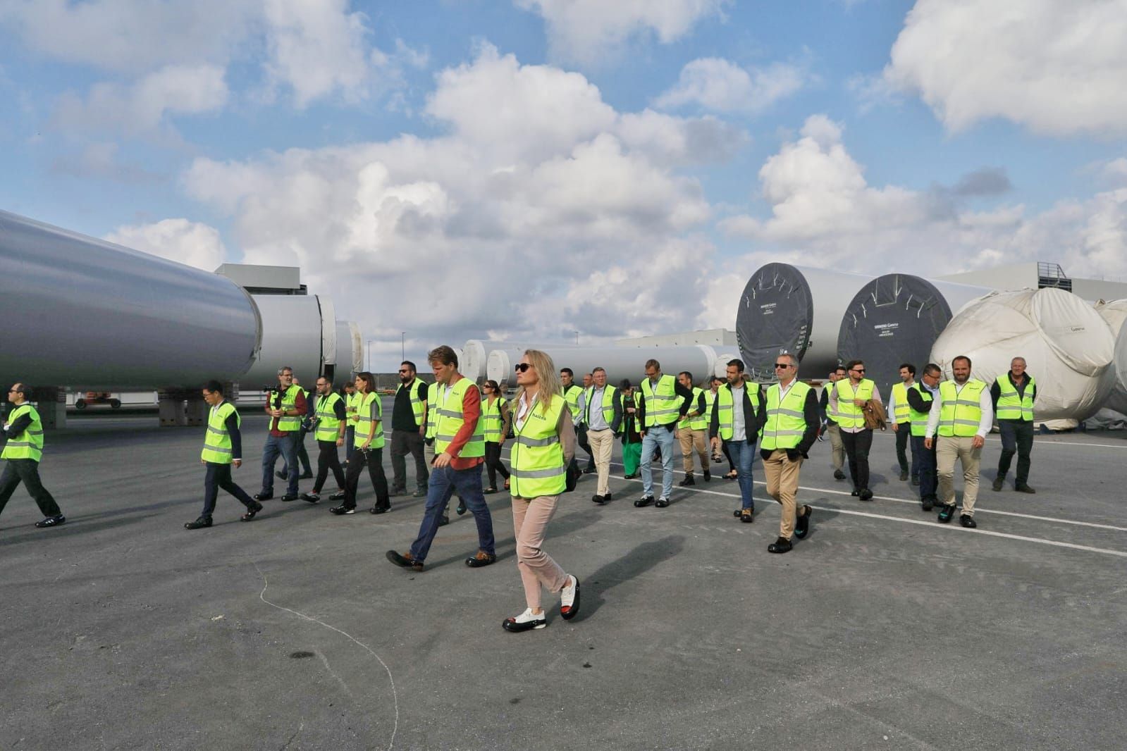 The Project Cargo Summit 2024 commenced with a tour of the Haizea production facility at the Port of Bilbao.