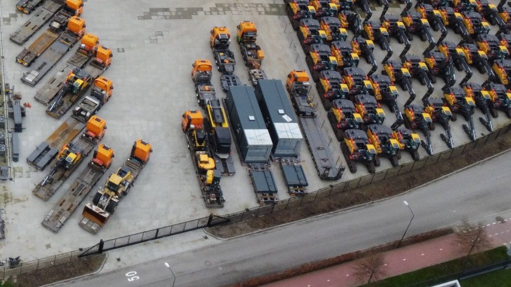 Van der Vlist moves 34 gensets from the UK to Germany